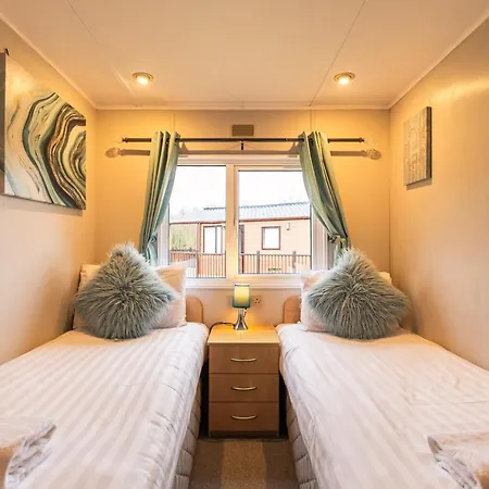 Woodland With Hot Tub * Malton