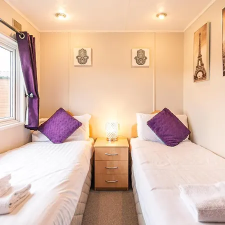 Woodland With Hot Tub * Malton