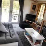 Woodland With Hot Tub * מאלטון